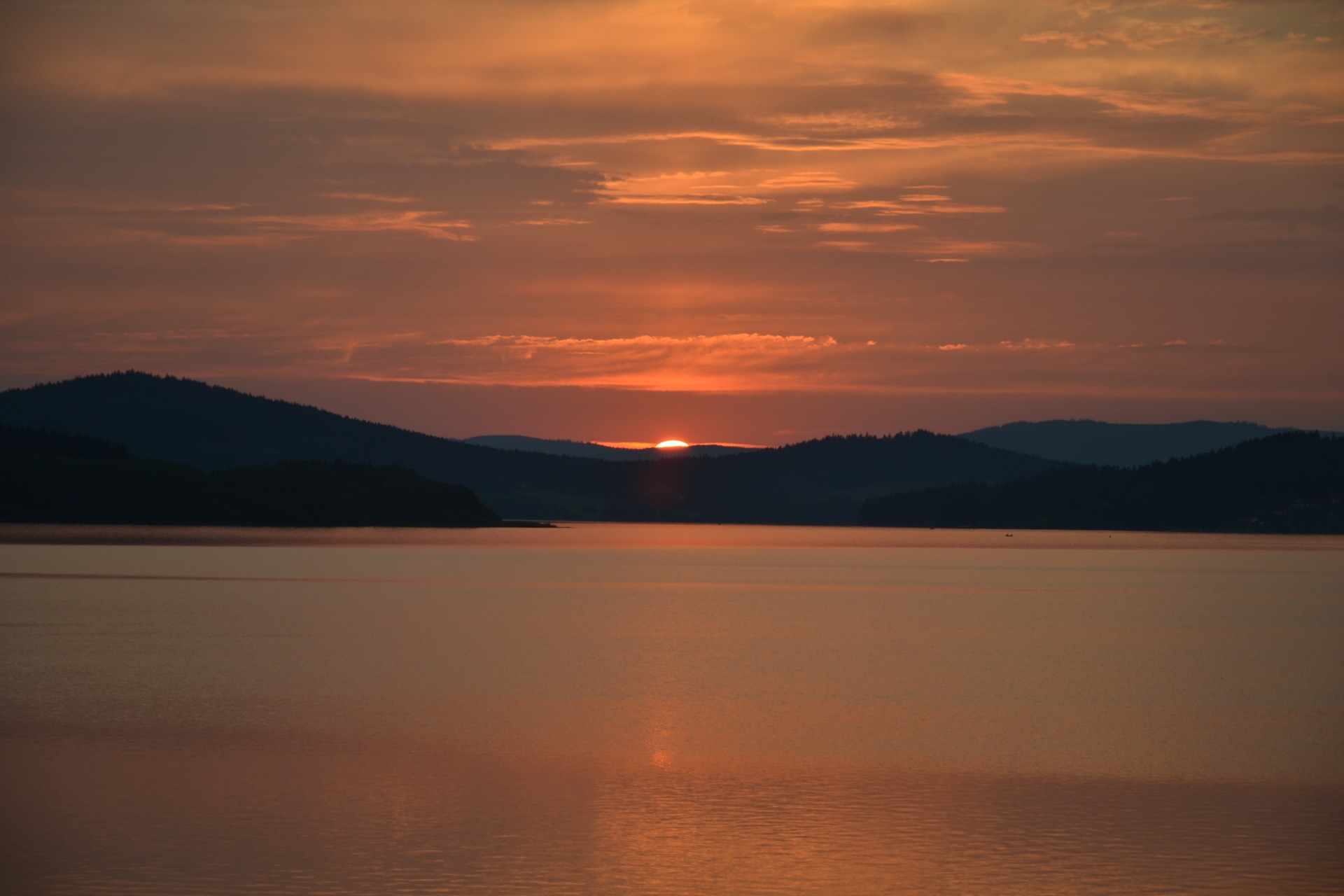 Jeden z našich prvních západů (20. 8. 2015)